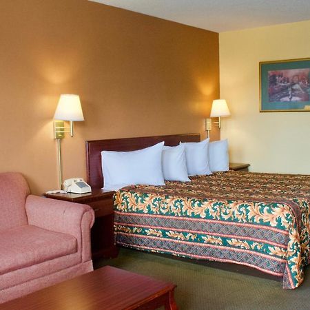 Rodeway Inn Monroe Buitenkant foto