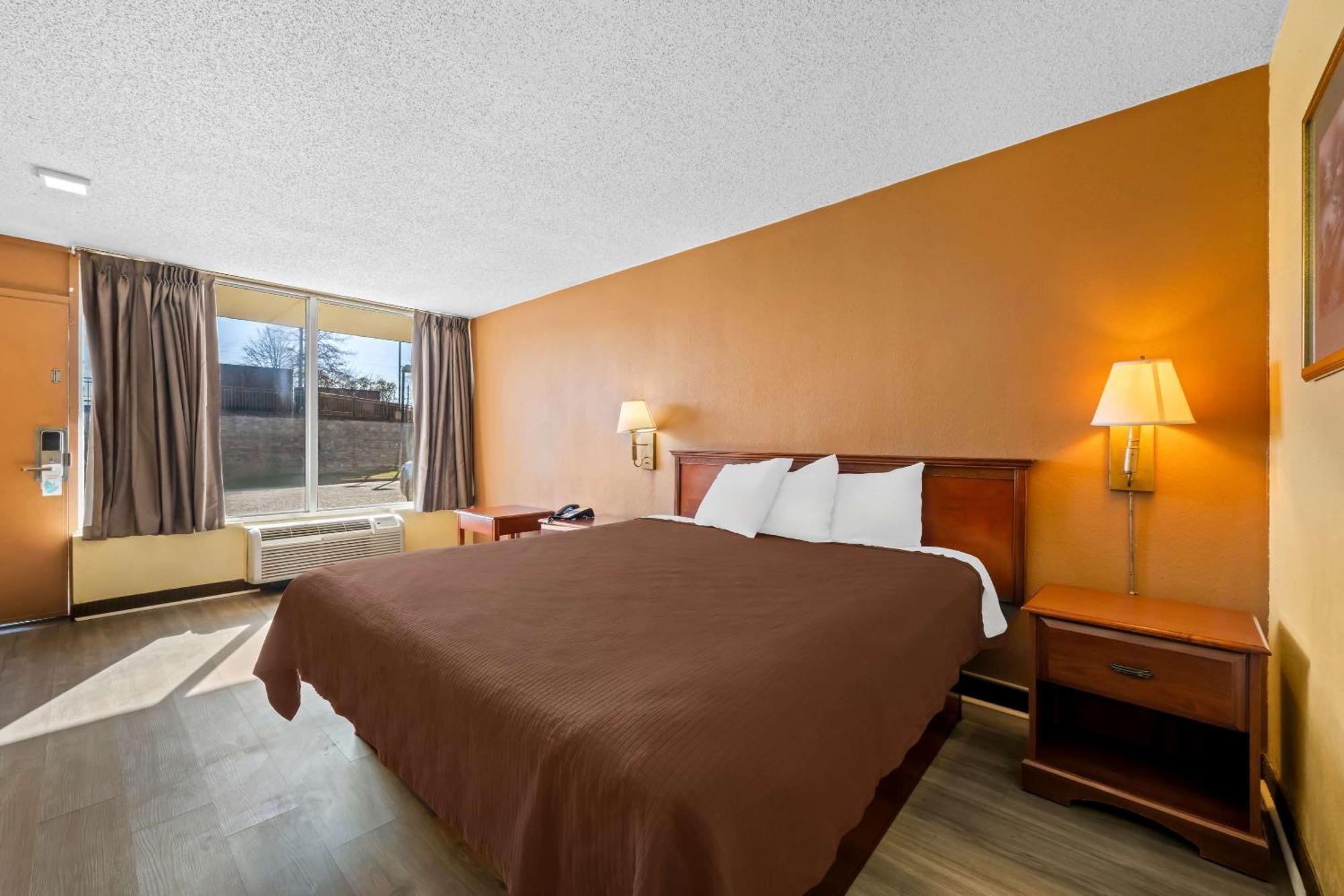 Rodeway Inn Monroe Buitenkant foto
